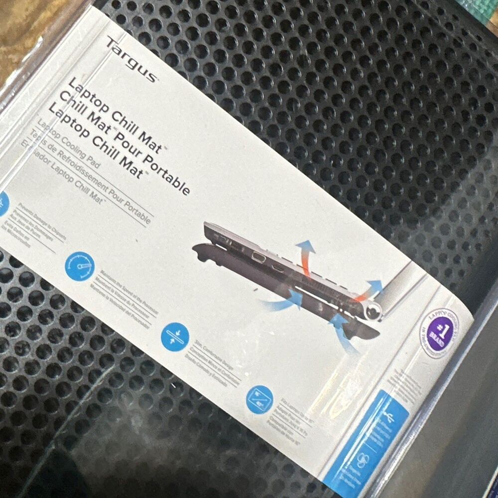 Targus AWE69US Laptop Chill Mat USB Cooling Pad 17” 1 Fan New Sealed